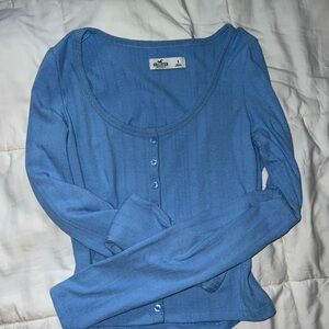 Hollister Women's Light Blue Ribbed Button-Down Shirt